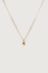 BOX CHAIN WITH OVAL PENDANT