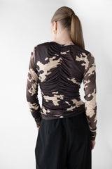 BUTTON FRONT V-NECK LONG SLEEVE TOP