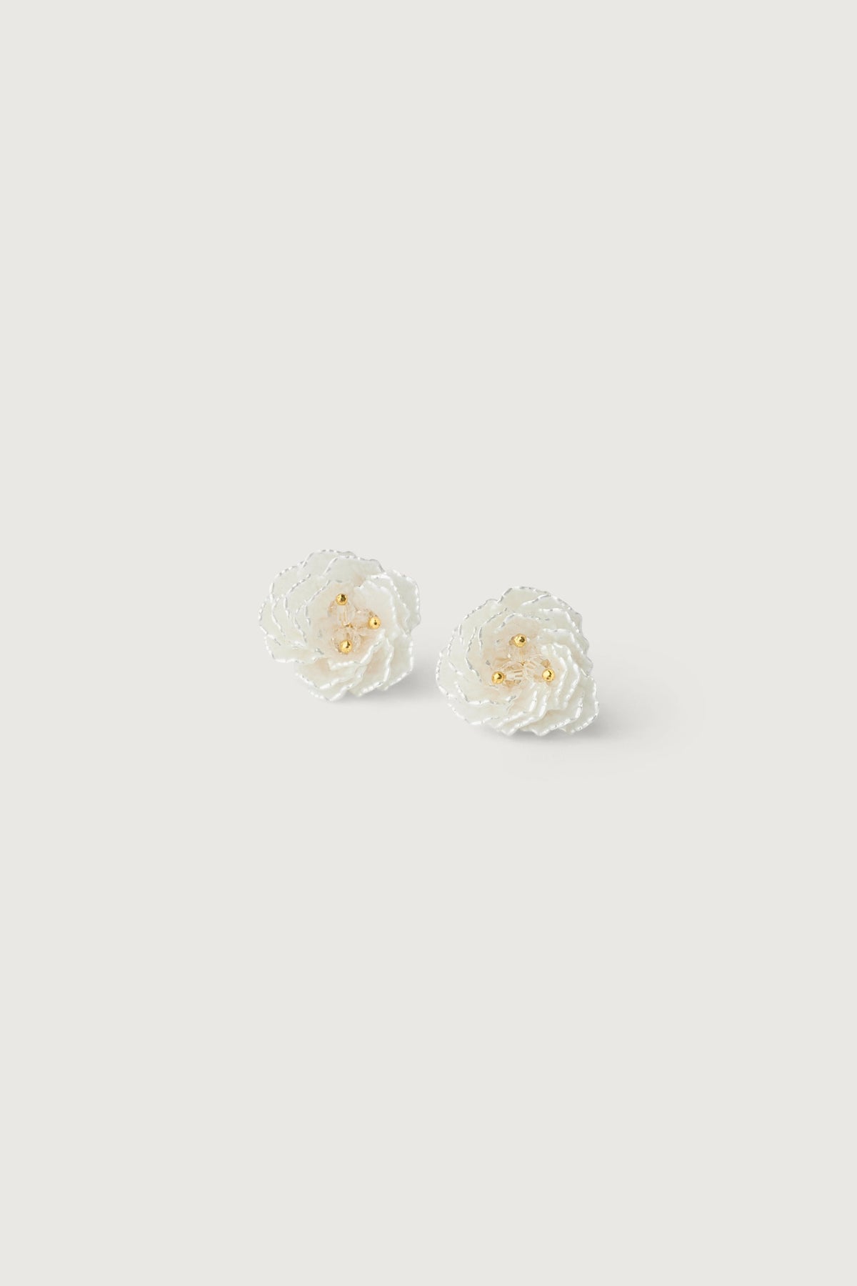 FLORAL BEAD STUD EARRINGS