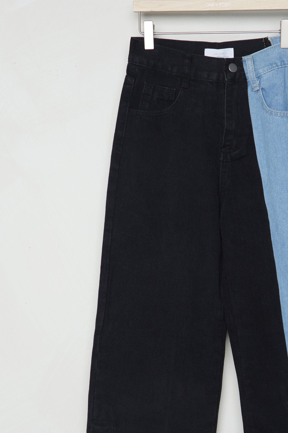 JEANS WITH PAINTED STRIPE