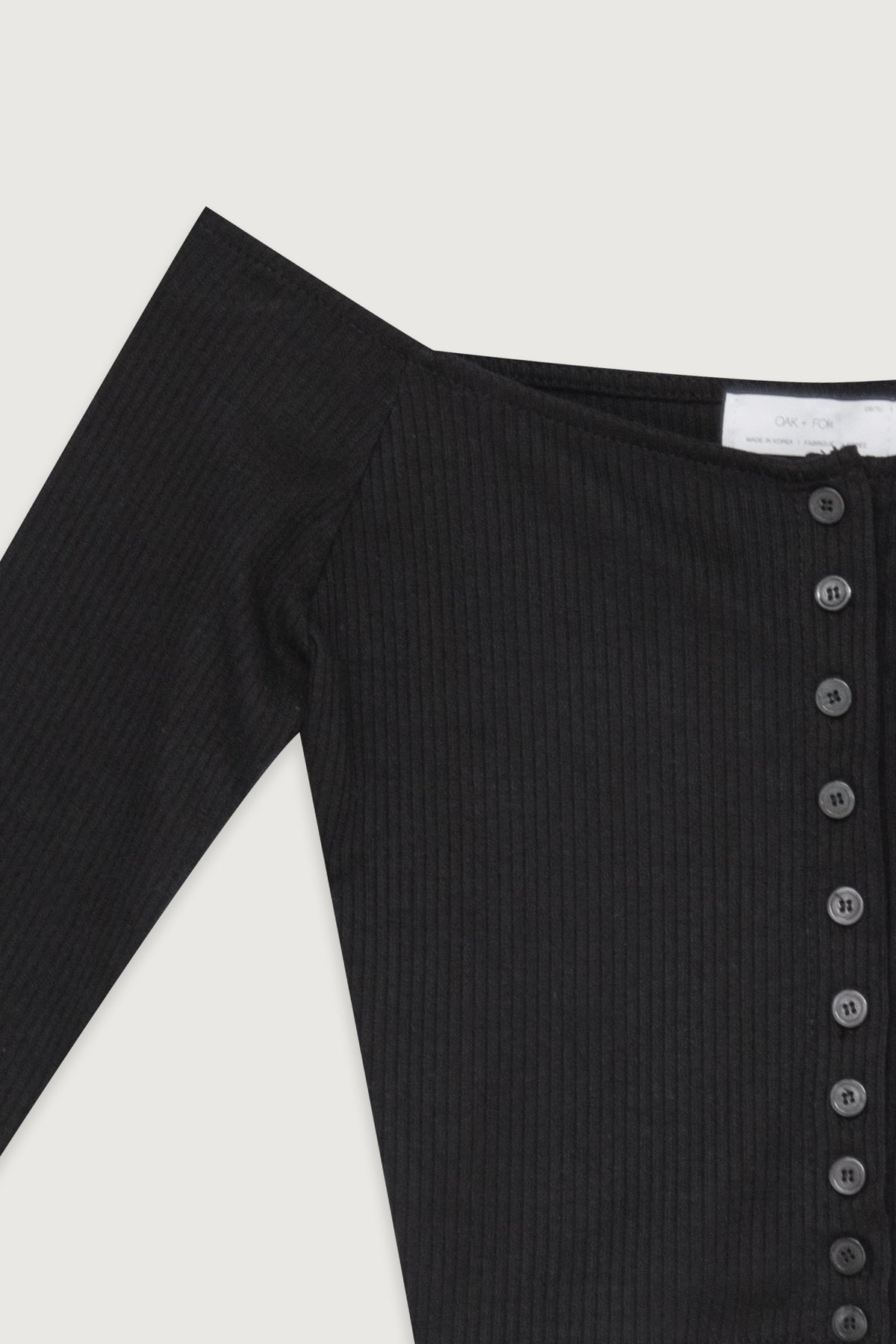 OFF SHOULDER BUTTONED FRONT TOP